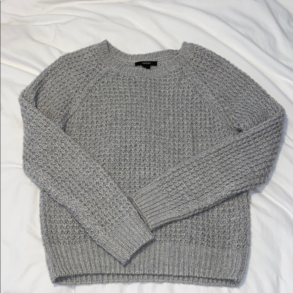 Women’s forever 21 knit gray sweater